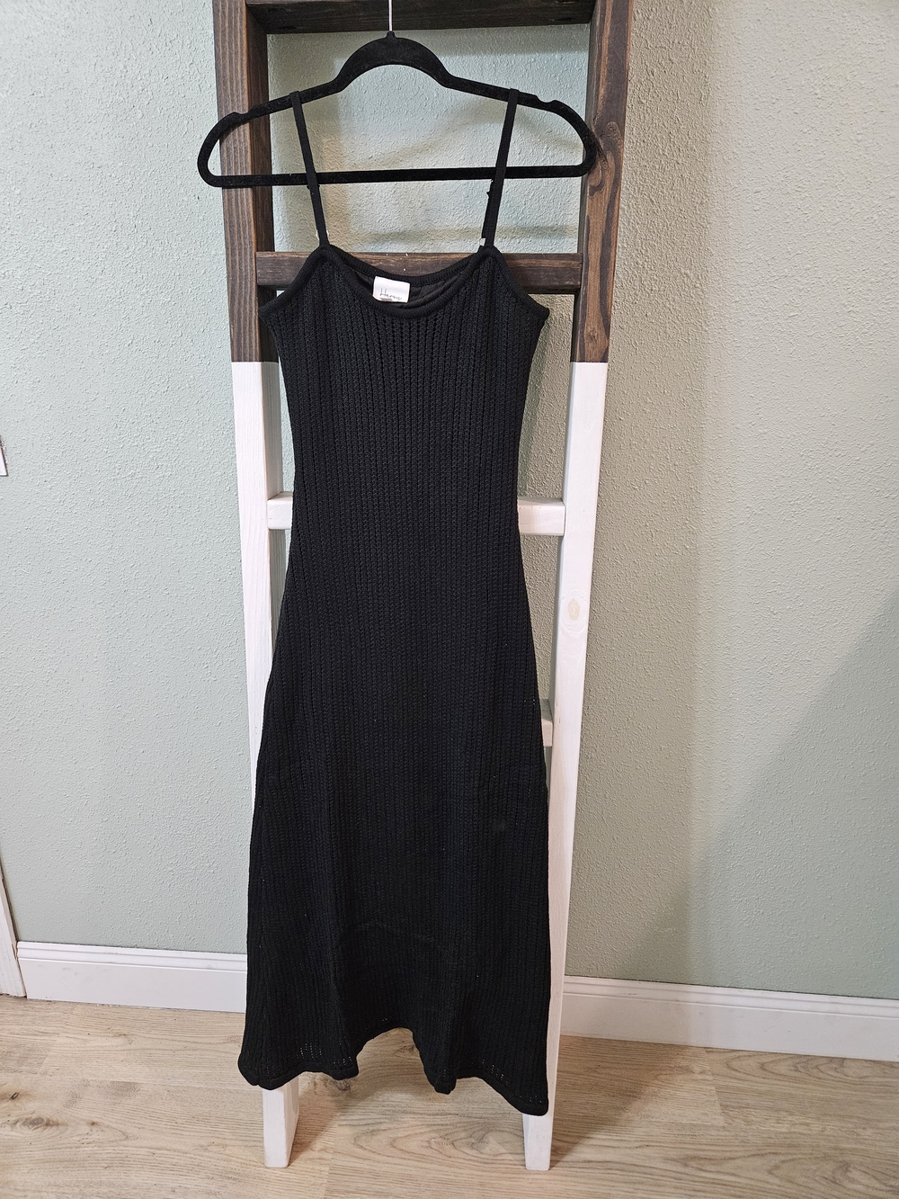 NWOT Boutique Black Ribbed Maxi Dress with Spaghetti Straps Size L